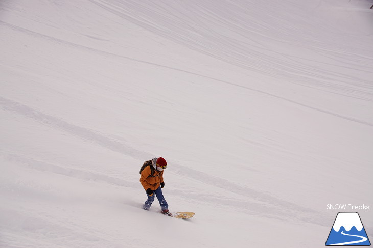 大雪山旭岳ロープウェイ 北海道最高峰でパウダーライド！